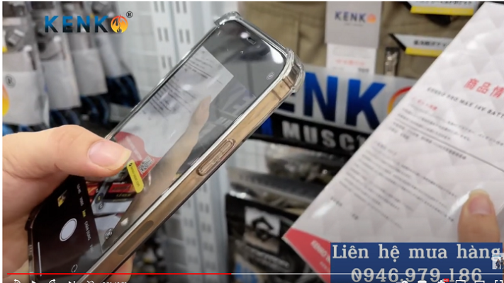 Dùng app trên điện thoại để check hàng chính hãng