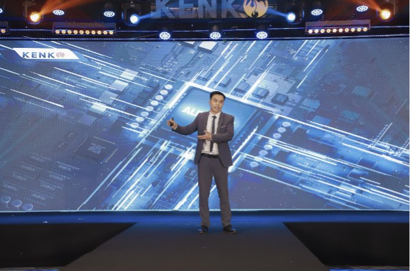 Ông Trịnh Xuân Chung - Tổng giám đốc công ty Trong sự kiện ra mắt sản phẩm áo điều hòa phiên bản 2024