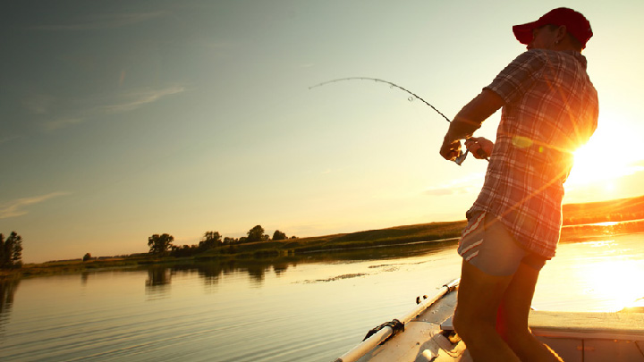 Áo điều hòa câu cá giúp giảm thiểu tác động của tia UV