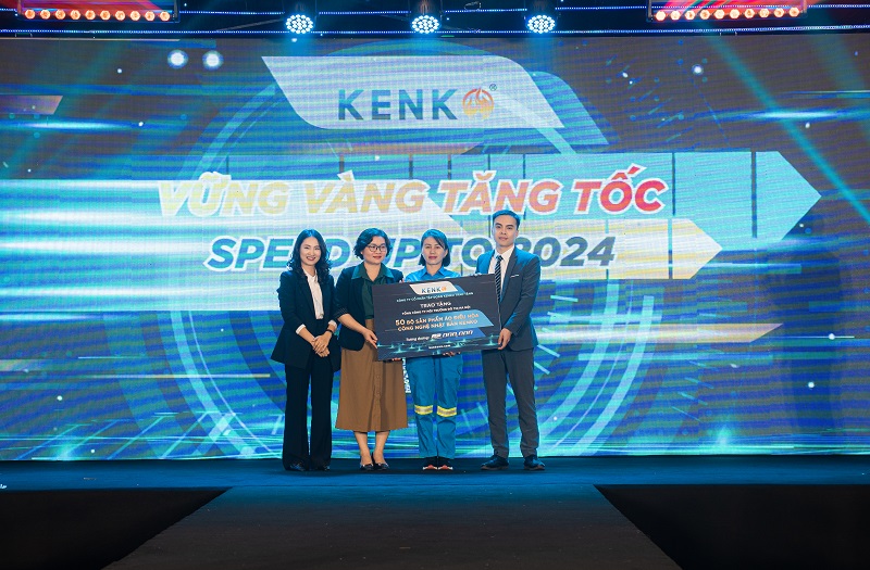 Kenko trao quà cho công ty môi trường đô thị Hà Nội